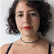 Profesora en línea de ciencias sociales para adolecentes y adultos